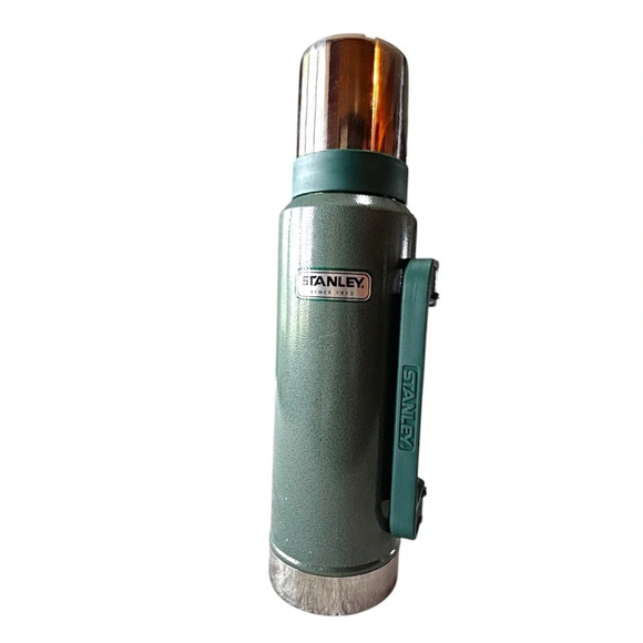 Stanley Classic Vacuum Bottle with Handle 1.1 qt thermos coffee NEW - Picture 2 of 5